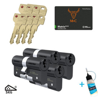 4x M&C Matrix zwart
